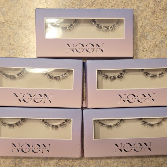Noon Lash DUSK Silk Lashes, Wispy Volume 10mm NIB set of 5 - Picture 2 of 3